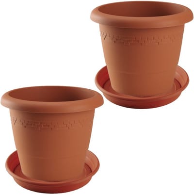 2x stuks bloempotten met onder opvangschaal in kleur terra cotta - rond diameter pot 30 cm - Plantenpotten/bakken