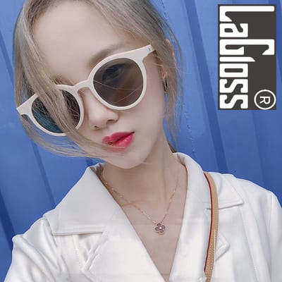 Lagloss® RETRO Witte Dames Zonnebril Trend 2022 Ronde Vorm - Wit montuur - Lenskleur Licht Bruin UV400