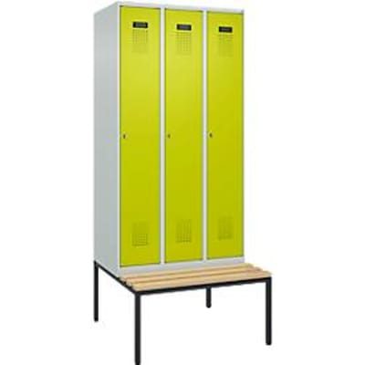 C+P Evolo Plus garderobekast, 3 vakken, 300 mm vakbreedte, met bank eronder, B 900 x D 815 x H 2120 mm, cilinder, lichtgrijs/kleedgroen
