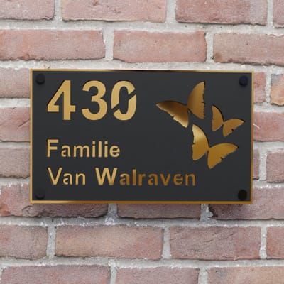 Naambordje voordeur - Huisnummerbord - Rechthoek vlinder - 20x12 - zwart/goud - snapcaps