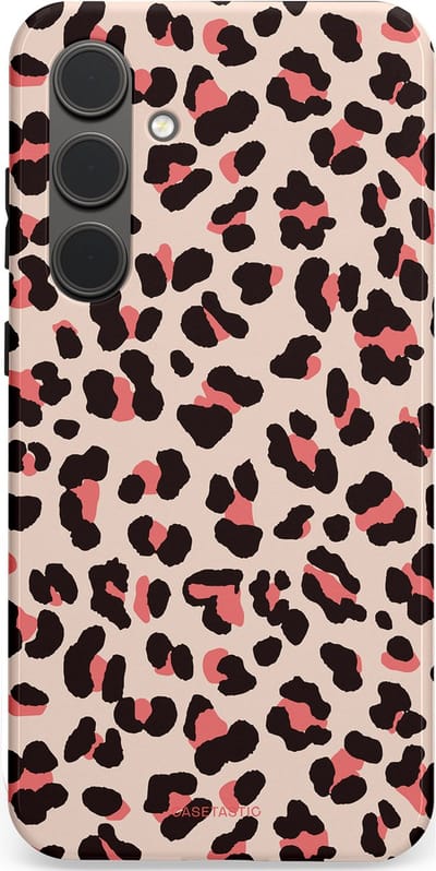 Casetastic hoesje geschikt voor Samsung Galaxy S24 Plus - Dubbellaagse bescherming - Tropische Panter - Fashion Case - Zand Zwart Koraal