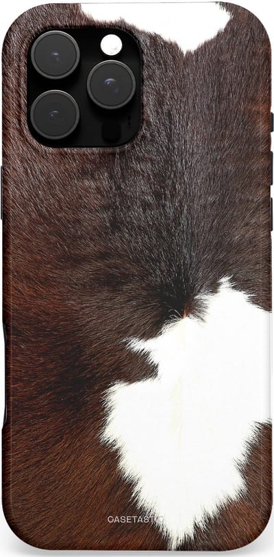 Casetastic Hoesje Geschikt voor Apple iPhone 16 Pro Max Magsafe - Stijlvolle Beschermende Duo-layer Case - Koeienhuid Bonte Koe