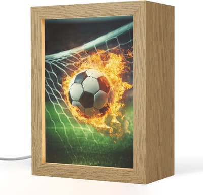 Nachtlampje 15x20 cm - Kinder lampje - Voetbal - Goal - Doelnet - Vuur - Tafellamp kinderkamer - Slaapkamer lamp - Bedlamp kinderen - Kinderlampje stopcontact - Wandlamp babykamer - Nachtlampjes