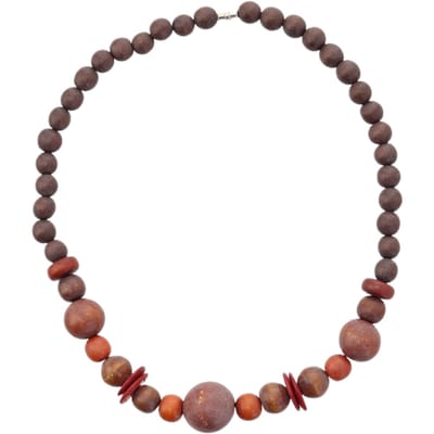 Behave – ketting met houten kralen en symmetrie – naturel stijl