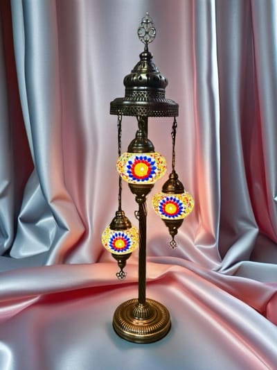 Turkse Mozaïek Tafellamp - Vloerlamp - Sfeerverlichting - Handgemaakt - 3 Glazen Bollen - Warm en Kleurrijk