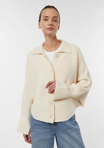 Dames Cape met vleermuismouwen en knoopsluiting COMMA