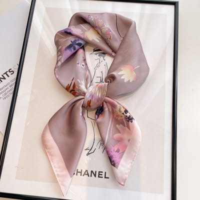 Dames Sjaal - Sjaals - Stola - Vierkante doek - Elegant Stijlvol Dames haar sjaal - Satijn zijde - Hals sjaaltje - Sjaaltje Satijn - Neksjaaltje - Omslagdoek Modesjaals - Neksjaal - Klein Sjaaltje -Pumpkin Bloemen-70*70CM