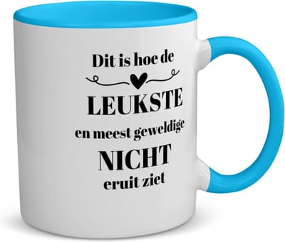 Akyol - dit is hoe de leukste en meest geweldige nicht eruit ziet koffiemok - theemok - blauw - Nicht - meest leukste nicht - verjaardag - cadeautje voor nicht - nicht artikelen - kado - geschenk - 350 ML inhoud