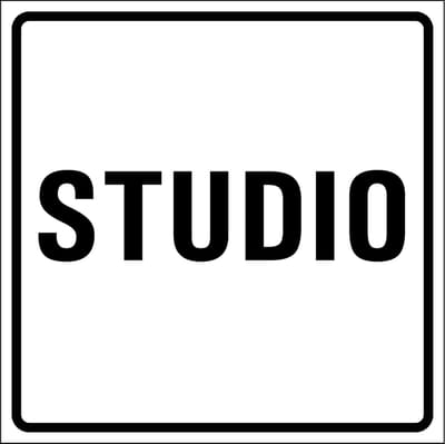 Studio sticker, wit zwart 150 x 150 mm