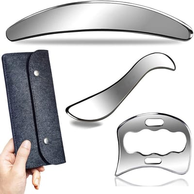 Daity Driedelige Gua Sha massageset - gemaakt van hoogwaardig roestvrij staal - voor fysiotherapie van zacht weefsel. Geschikt voor rug - benen - armen - nek en schouders. De Gua Sha set bestaat uit vierkante - S-vormige en D-vormige instrumenten.