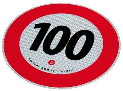 Speed limit sign. 100 km/u