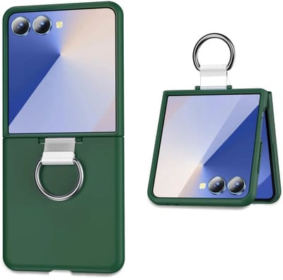 Hoesje Geschikt voor Samsung Galaxy Z Flip 7 - Donker Groen - Casemania Liquid Siliconen Backcover met Ring Bandje - Stevige Backcover Telefoonhoesje