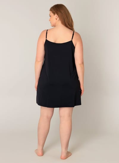 BASE LEVEL CURVY Yanira Jurk - Black - maat 0(46)
