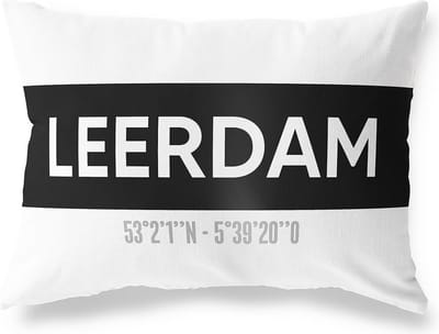 Tuinkussen LEERDAM - ZUID-HOLLAND met coördinaten - Buitenkussen - Bootkussen - Weerbestendig - Jouw Plaats - Studio216 - Modern - Zwart-Wit - 50x30cm