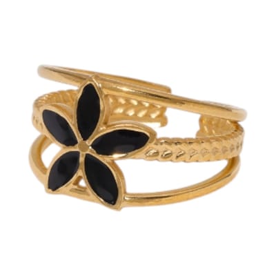 Aramat Jewels | Ringen | Goudkleurige Verstelbare Ring met Emaille Bloem - Triple Design (12 mm) | Zwart | |12mm | Staal | Volwassenen | Verkleurd niet