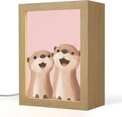 Nachtlampje 15x20 cm - Kinder lampje - Otters - Glimlach - Bruin - Tafellamp kinderkamer - Slaapkamer lamp - Bedlamp kinderen - Kinderlampje stopcontact - Wandlamp babykamer - Nachtlampjes