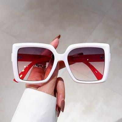 Luxe Designer Stijl Stijl Oversized Zonnebril Brillen Dames Voor Mannen Klassiek Trendy Zon Zonnebril Modieus Punk Groot Montuur Montuur