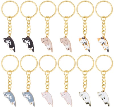 Dailygoody - Kat Sleutelhanger - Kawaii Sleutelhanger - Schattige Dier Hanger - 12 Stuks - Grappige Emaille Sleutelhangers - Leuk voor Tas en Rugzak