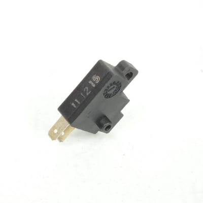 Capteur frein gauche AR pour scooter Peugeot 50 DJANGO 2T Y EURO 4 801152 804506