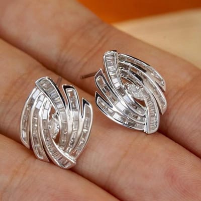 Huitan Geometrische Vorm Oorbellen met Vierkante Zirkonia Kleur Temperament Accessoires voor Vrouwen Trendy Sieraden gray