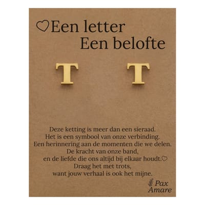 Initiaal Oorbellen met Letter T op Cadeau Kaartje - Een letter, een belofte - Goudkleurig - Naam Sieraad Cadeau - Roestvrij Staal Oorknopjes - Pax Amare