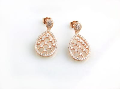 model Petite Princes zilveren oorbellen zilveren oorringen roos goud verguld gezet met cubic zirconia