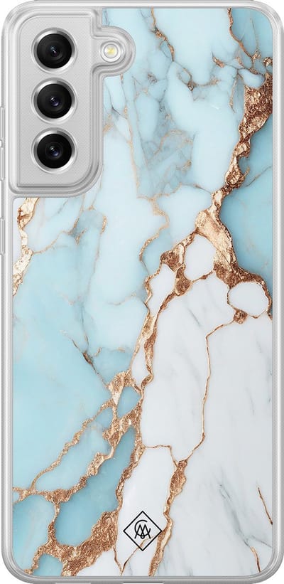 Casimoda® hoesje - Geschikt voor Samsung Galaxy S21 FE - Marmer Lichtblauw - 2-in-1 case - Schokbestendig - Marble design - Verhoogde randen - Blauw, Transparant