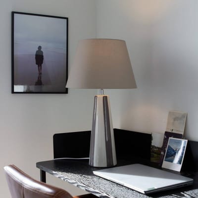 PR Home Tafellamp Leya, bruin/wit, hoogte 54 cm Metaal/stof