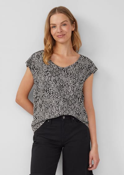 T-shirt met brede hals, uitsnijding en knoop voor dames s.Oliver