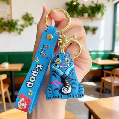 KPOP Poupée Vaudou Chasse aux Sorcières Groupe Porte-clés Groupe d'Hommes Sac Petit Pendentif Porte-clés Animation Petit Cadeau blue