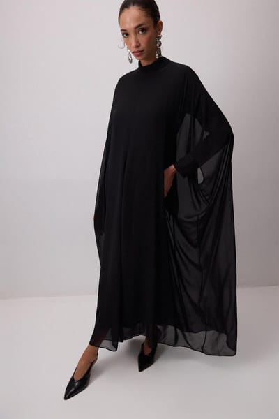 Touché Privé - Chiffon jurk met vleermuismouwen - Zwart - Dames