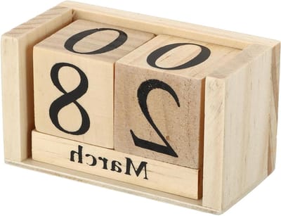 Houten Kalender Blok - Eeuwigdurende Kalender - Bureau Decoratie - Herbruikbaar Ontwerp - 95 x 95 cm - Bruin