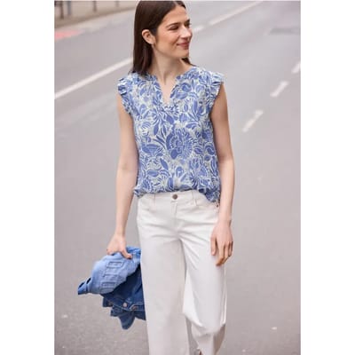 Blousetop met gespleten hals en volants