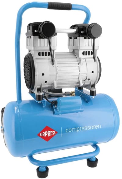 Stille olievrije compressor LMO 25-250 8 bar 2 pk/1.5 kW 150 l/min 24 l