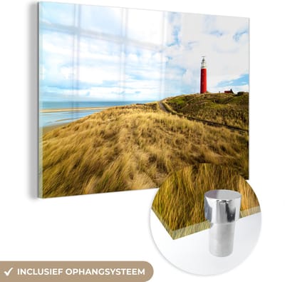 MuchoWow® Glasschilderij 120x80 cm - Schilderij acrylglas - Strand - Vuurtoren - Duin - Foto op glas - Muurdecoratie woonkamer - Wanddecoratie slaapkamer - Schilderijen