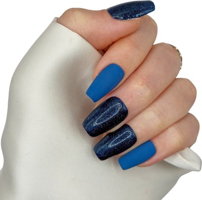 SD Press on Nails - B-268 - Plaknagels - Gelnagels - Handgemaakt - 20 stuks - Blauw Glitter - Medium Coffin Nagelset - Nepnagels