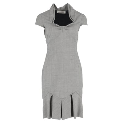 Valentino Garavani midi-jurk met patroon en korte mouwen in grijze wol.