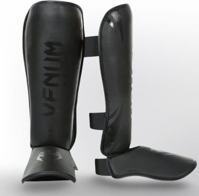 Venum Scheenbeschermers Challenger - Zwart - Maat M