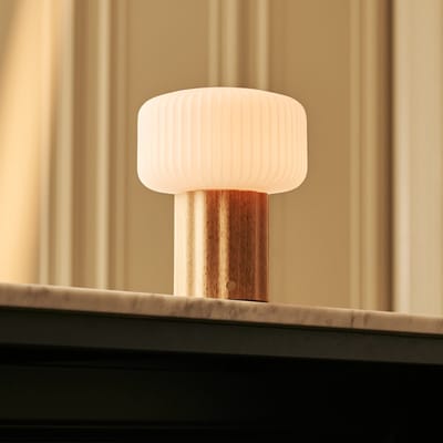 Tavellio Robin Oplaadbare Tafellamp – H20 – Hout en Glas – Lichtbruin