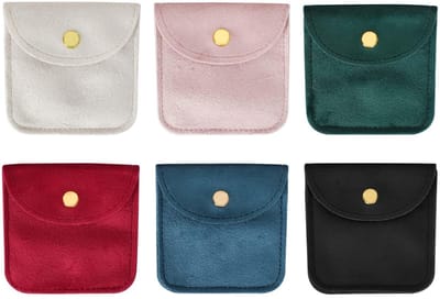 Dailygoods- Sieradenzakje Luxe Fluwelen Afwerking - Cadeauzakje voor Ringen/Armbanden/Halskettingen/Oorbellen - Compact Formaat 8 x 8 cm - Veilige Sluiting met Drukknop - Verkrijgbaar in Zes Kleuren