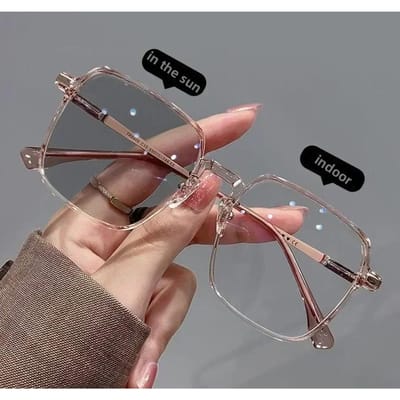Dernier Style Lunettes de Lecture à Changement de Couleur pour Femmes Lunettes d'Hypermétropie Élégantes Monture Surdimensionnée Lunettes de Soleil à Changement de Couleur Jusqu'à +40 4.0 gray