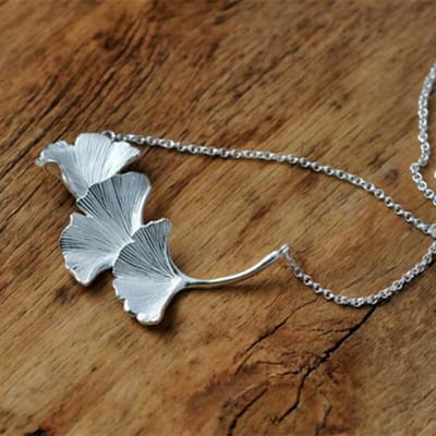 Nieuwe mode verse natuur 925 sterling zilveren sieraden kettingen ginkgo bladeren handgemaakte creatieve vrouwelijke hanger kettingen xl071 brown