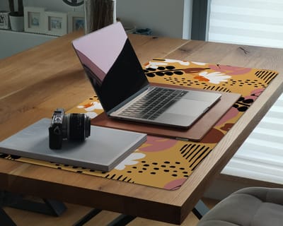 Coloray Bureau Onderlegger - Prairiebloemen Bureau Onderlegger Groot - 100 cm x 50 cm - Veelkleurig Bureau Onderlegger - Bureau Onderlegger XXL - Computer Mat - Bureau Pad - Bureau Mat