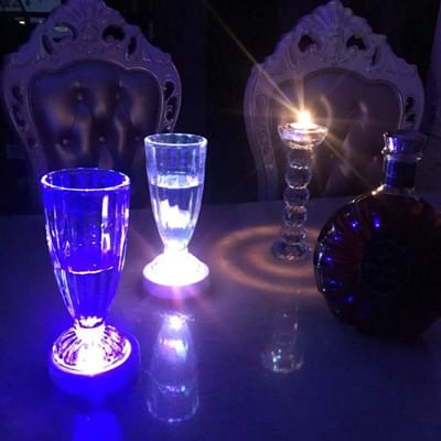 Dailygoods - Stralende Onderzetters - Ronde Wijn Onderzetters - LED Verlichting - Zwart/Wit - Decoratieve Onderzetters - Perfect Voor Feesten - 9,5 cm