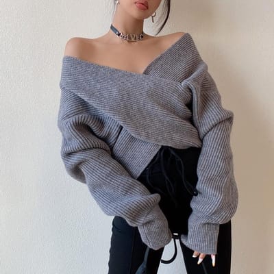 Pull ample sexy croisé avec nombril exposé et haut en tricot à une épaule pour femme one size grise