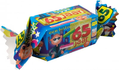 Snoeptoffee - 65 jaar - Gevuld met Drop - In cadeauverpakking met gekleurd lint