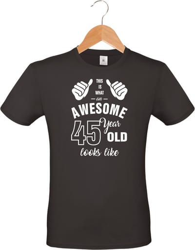 Awesome 45 year - 45 jaar cadeau - unisex T-shirt - verjaardag - zwart - maat S