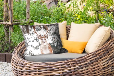 Buitenkussens - Tuin - Hert - Sneeuw - Winter - Bos - Dieren - 50x30 cm