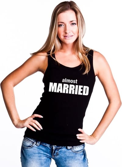Almost Married tekst singlet shirt/ tanktop zwart dames - vrijgezellen shirt S