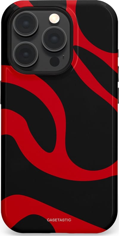 Casetastic hoesje geschikt voor Apple iPhone 15 Pro - MagSafe - Dubbellaagse bescherming - Vurige Zwarte Lava Stroom - Fashion Case - Zwart Rood
